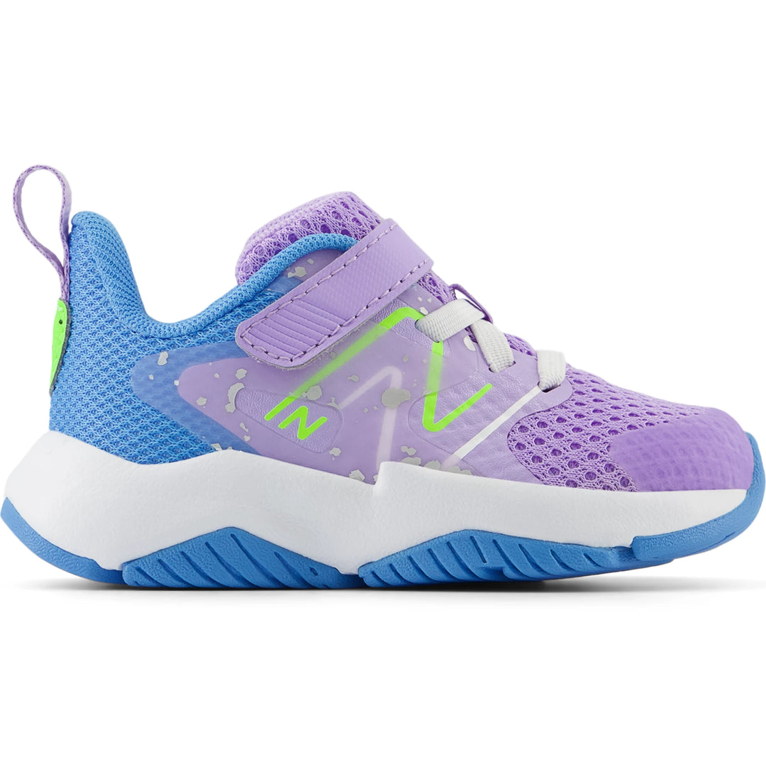 Side of New Balance Kids&