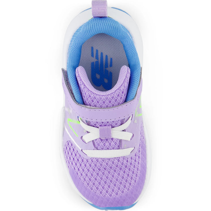 Top of New Balance Kids&