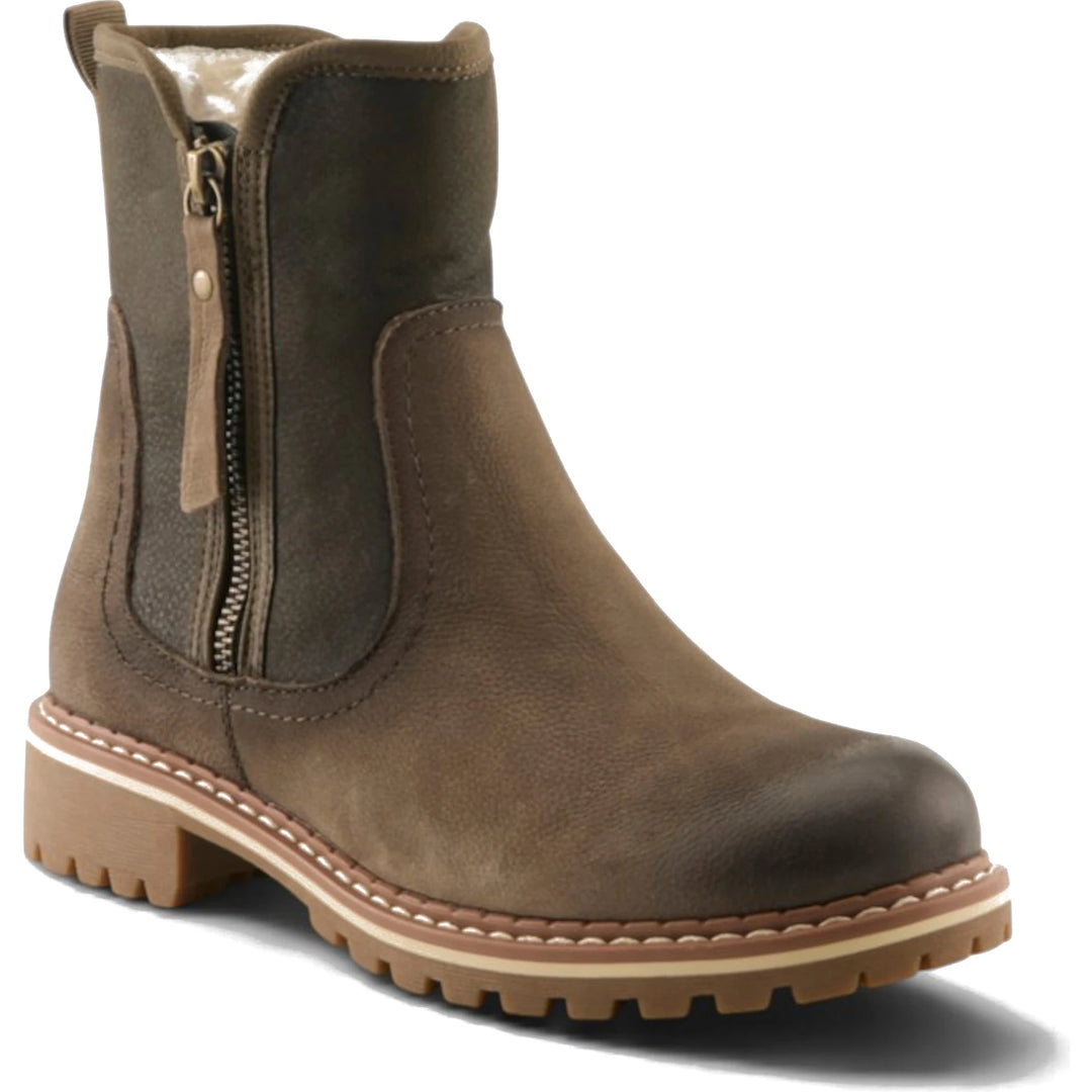 Front angled view of Spring Step Women&