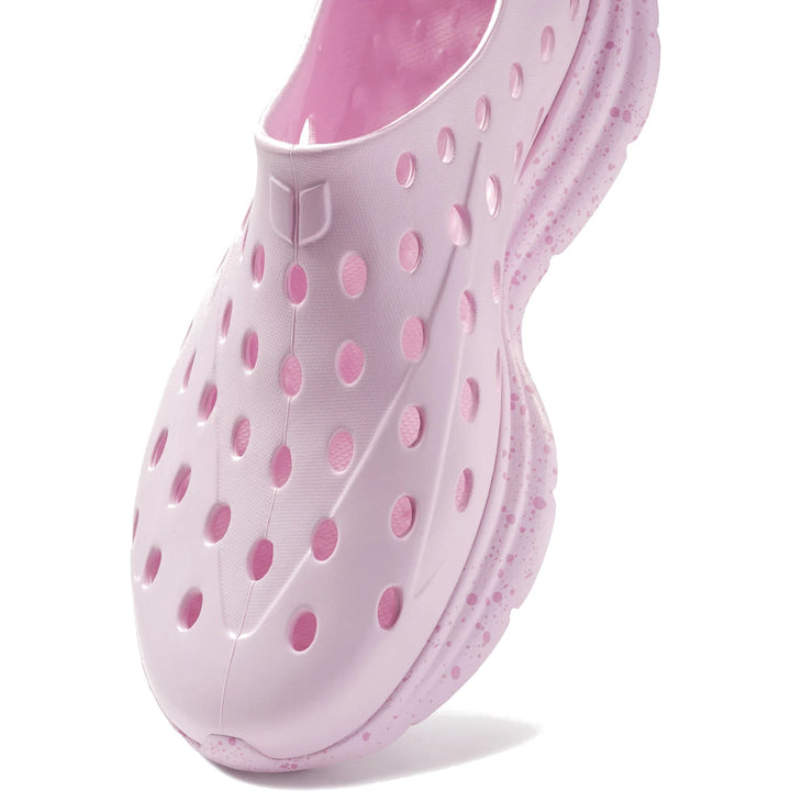 Close-up of Kane Unisex Revive Recovery Shoe in Bubblegum/Pink Speckle