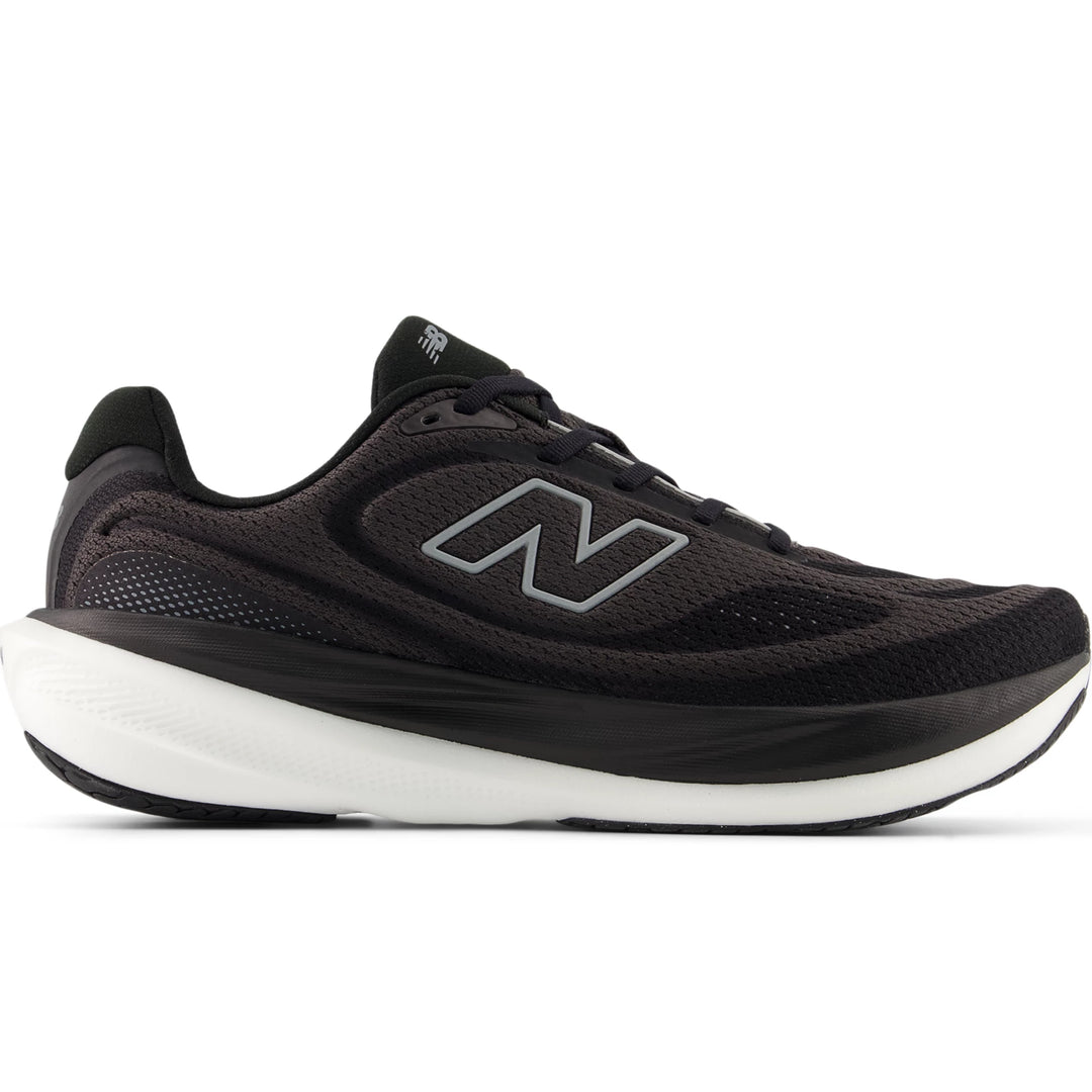 Sole of New Balance Men&