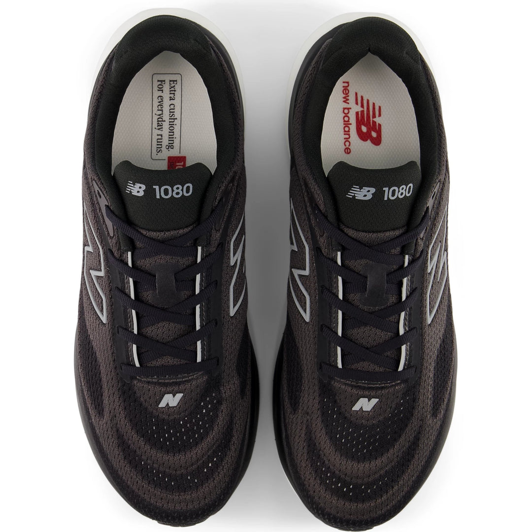 Top of New Balance Men&