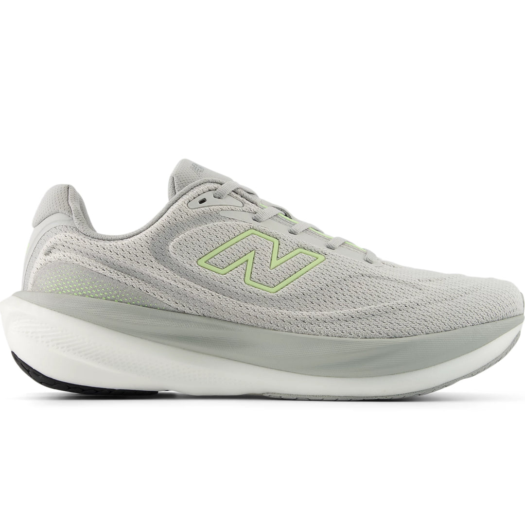 Side of New Balance Men&