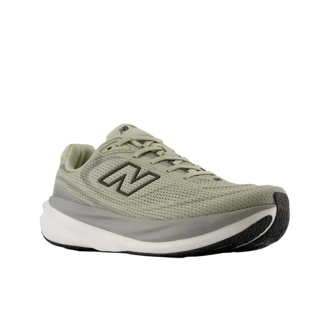 Angled view of New Balance 1080 V15 men&