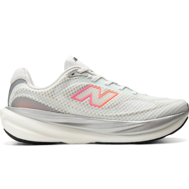Side of New Balance Men&