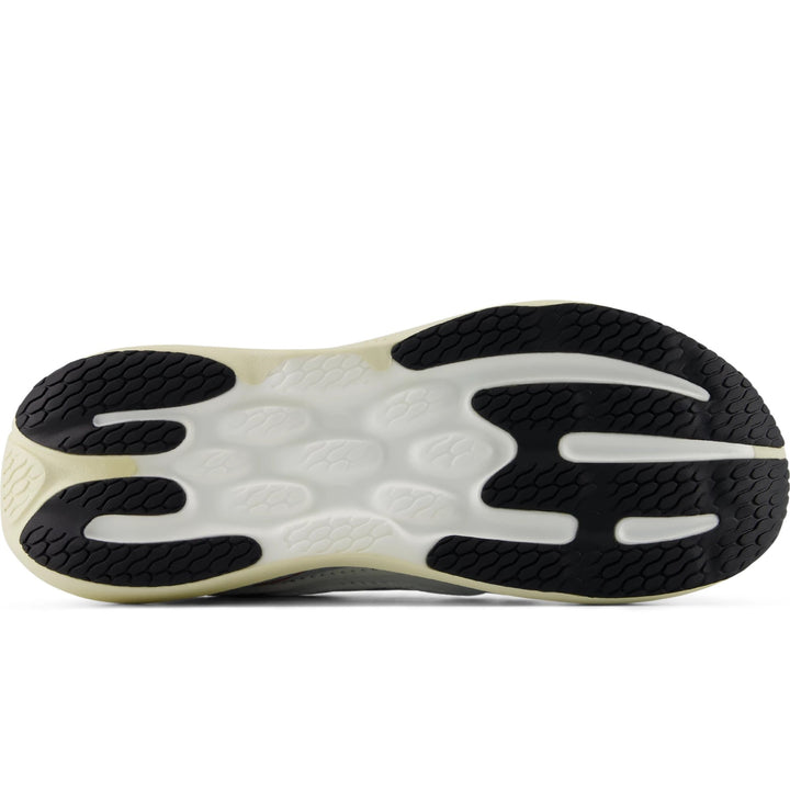 Sole of New Balance Men&