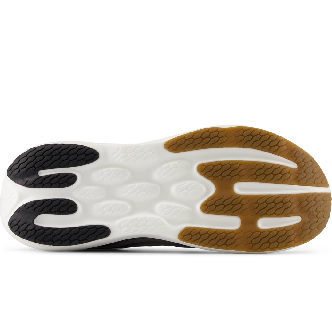 Sole of New Balance Men&