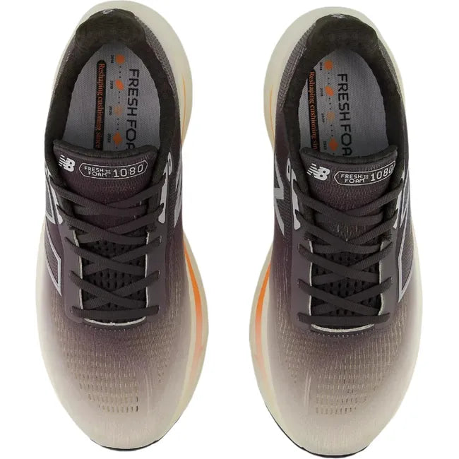 Top down view of New Balance Men&