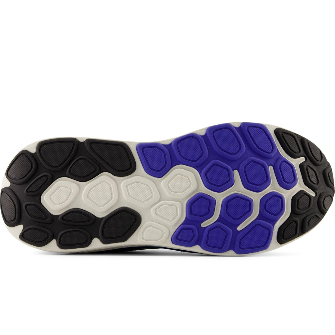 Sole of New Balance Men&