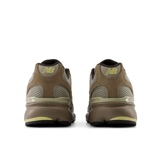 Rear heel view of New Balance Men&