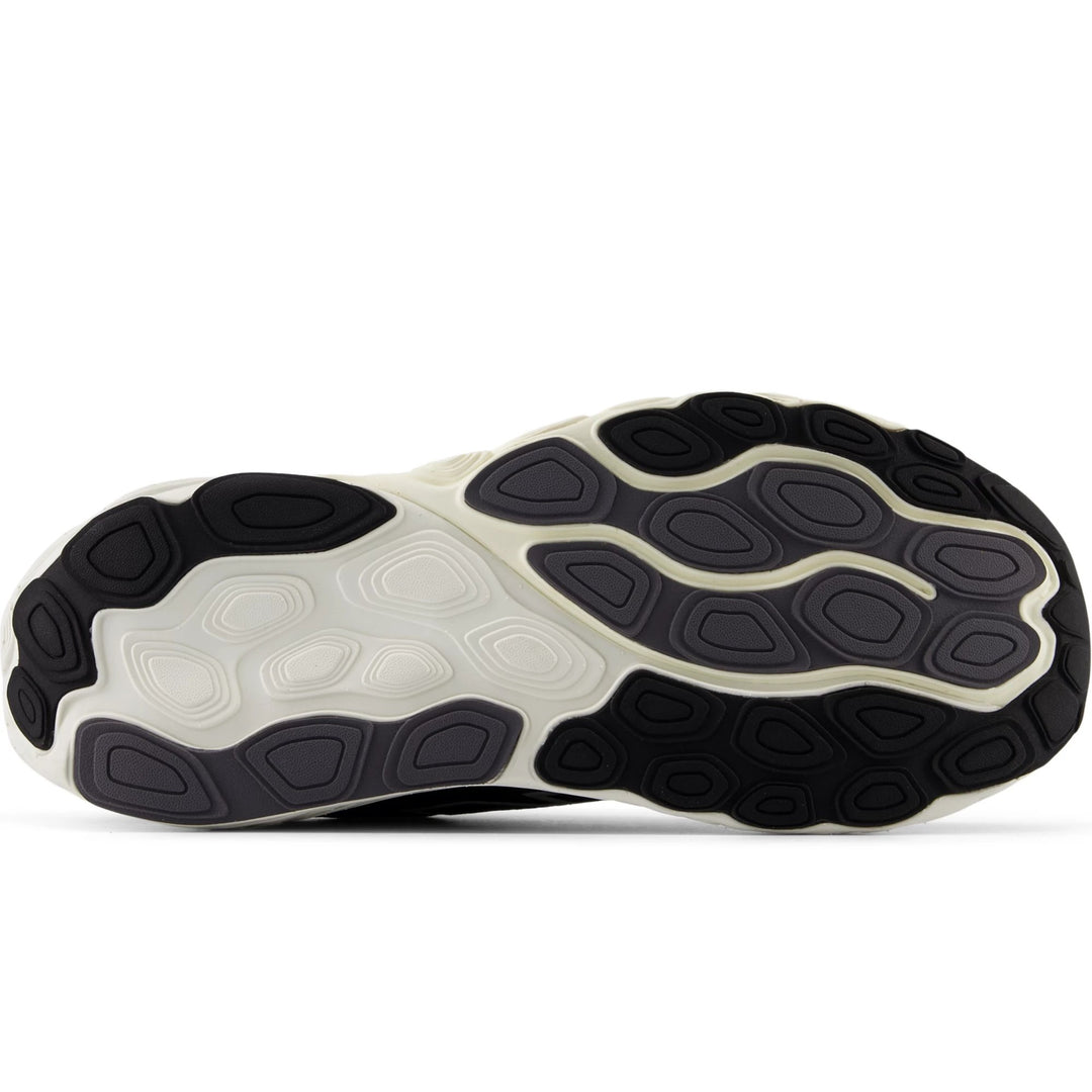 Sole of New Balance Men&