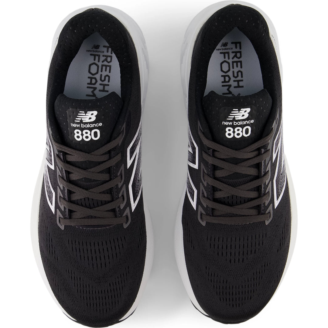 Top of New Balance Men&