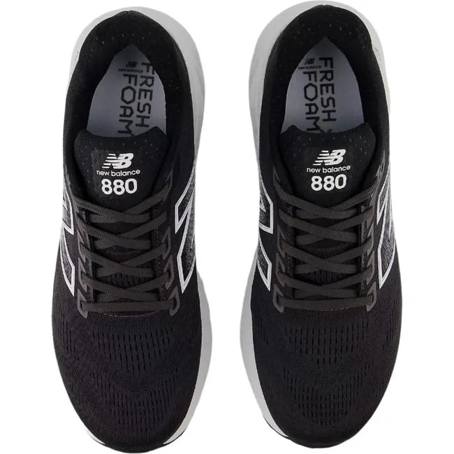 Top down view of New Balance Men&