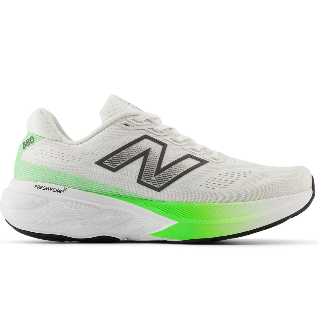 Side of New Balance Men&
