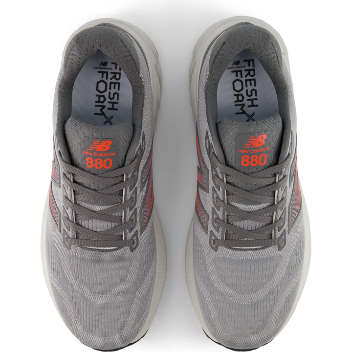 Top of New Balance Men&