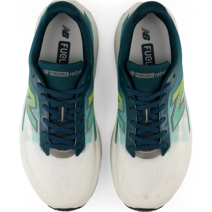 Top of New Balance Men&