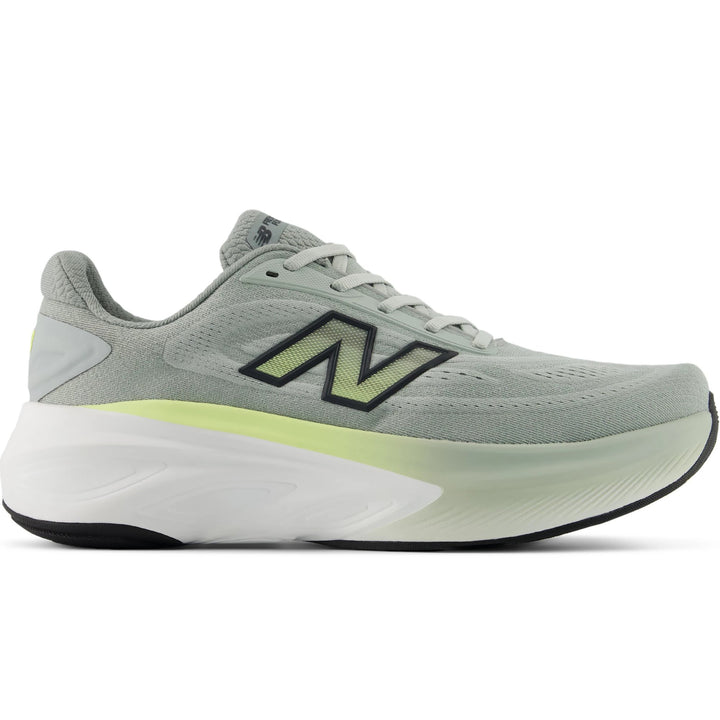 Side of New Balance Men&