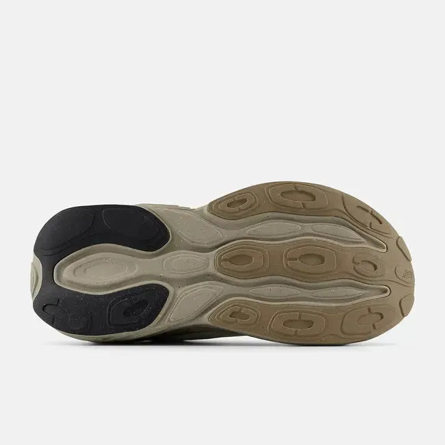 New Balance Men's Fresh Foam X More V5 Running Shoe Linen/Dark Stoneware/Mushroom MMORHL5