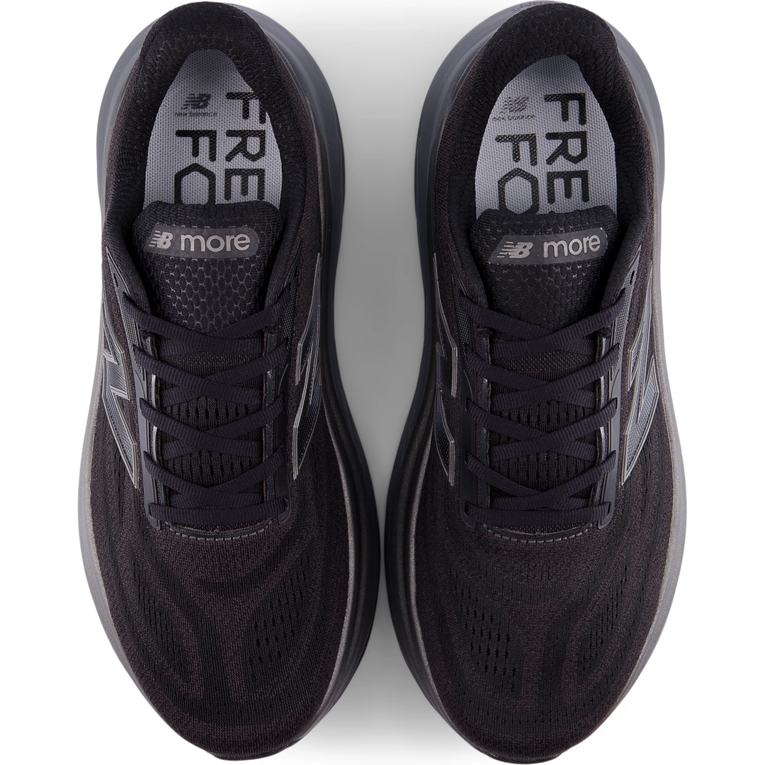 Top of New Balance Men&