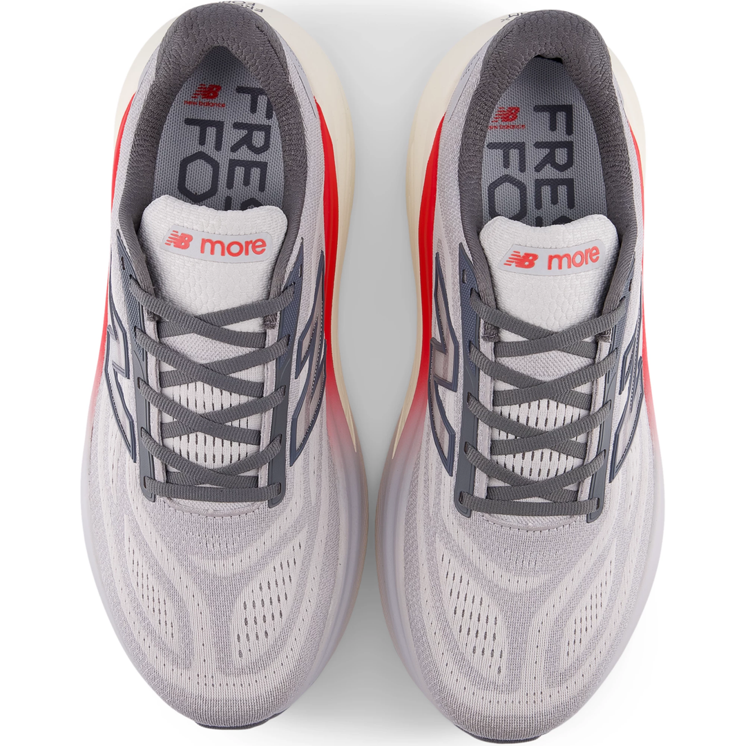 Top of New Balance Men&