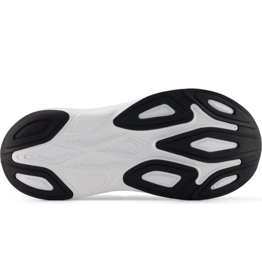 Sole of New Balance Men&