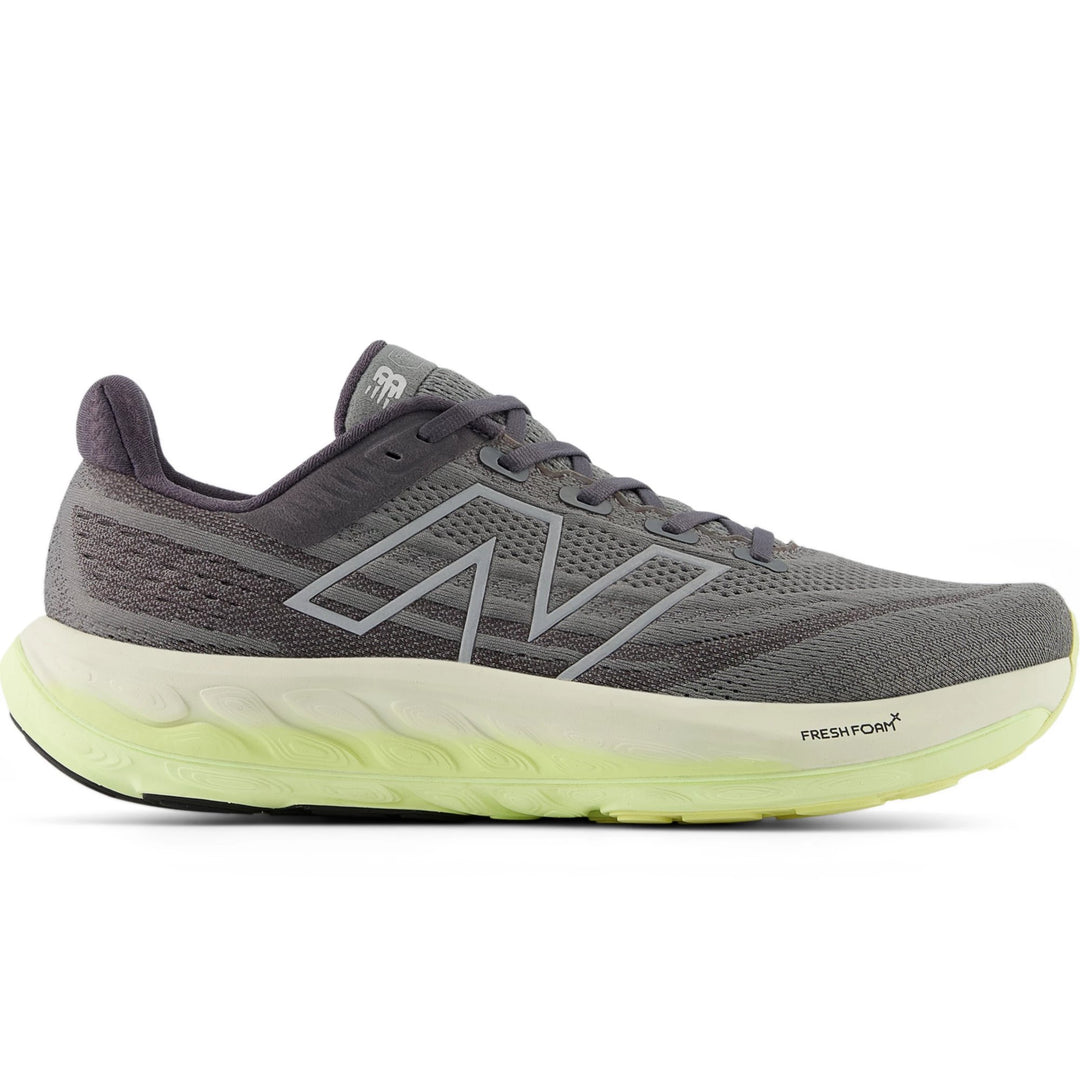 Side of New Balance Men&