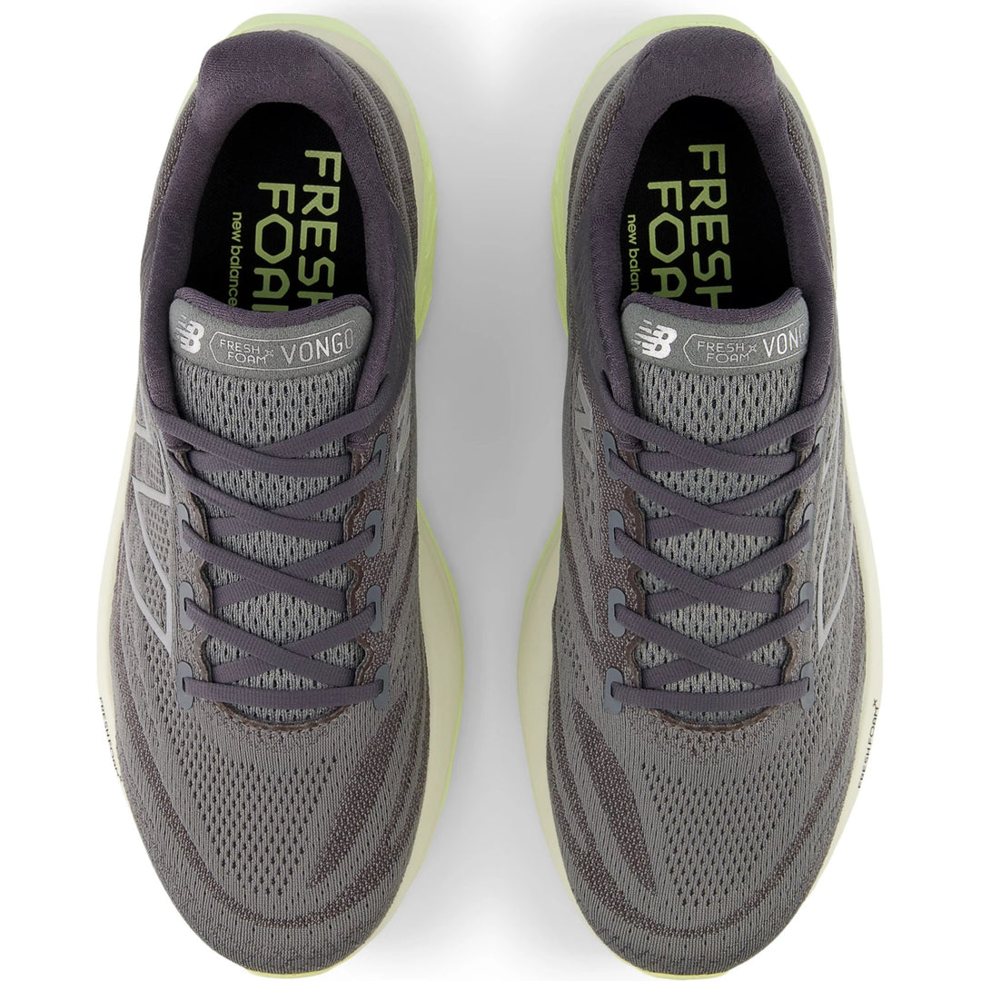 Top of New Balance Men&
