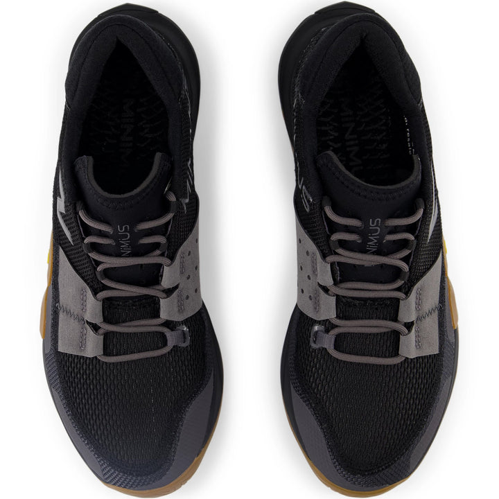 Top of New Balance Men&