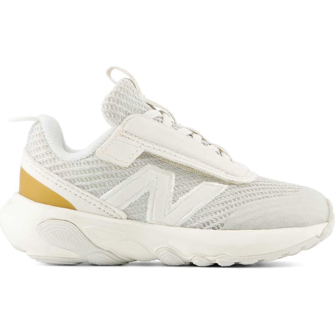 Side of New Balance Kids&