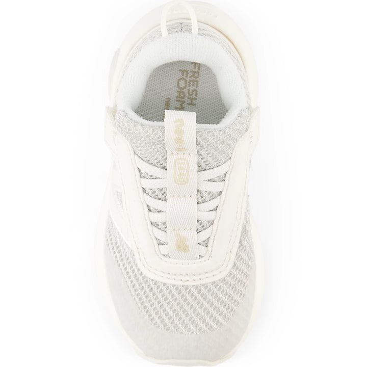 Top of New Balance Kids&