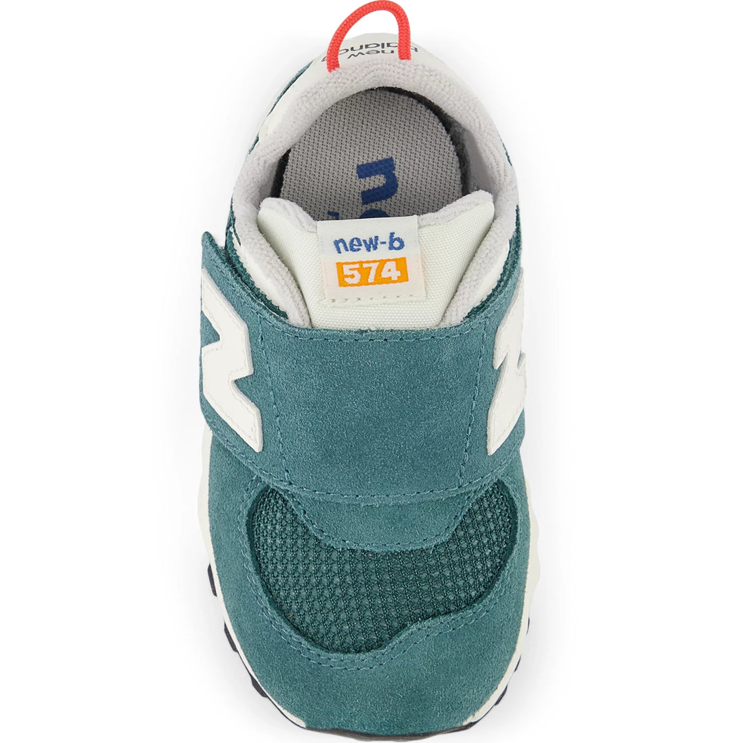 Top of New Balance Kids&