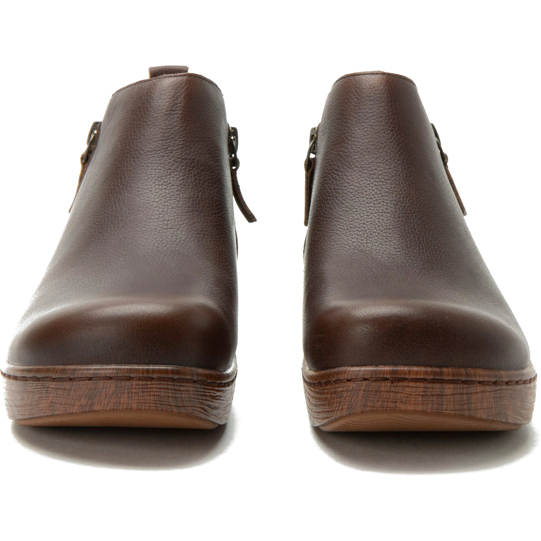 Pair of Alegria Women&