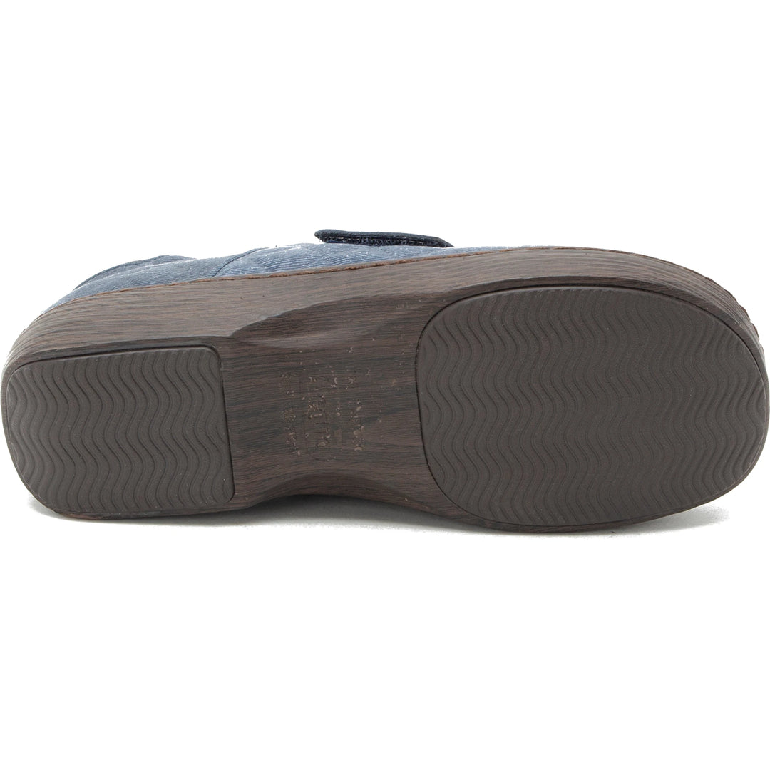 Slip-resistant outsole of Alegria Women&