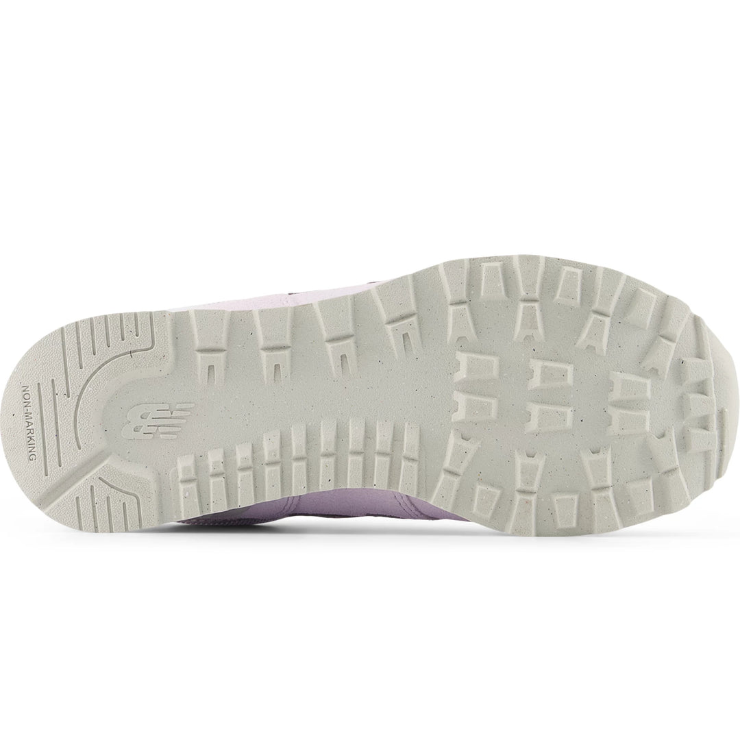 Sole of New Balance Kids&