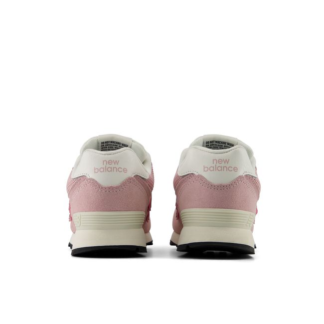 Rear heel view of the New Balance Kids&