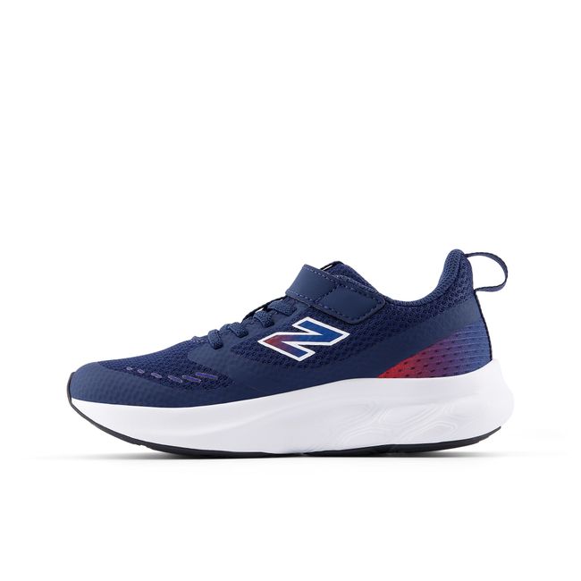 Medial profile of New Balance Kids&