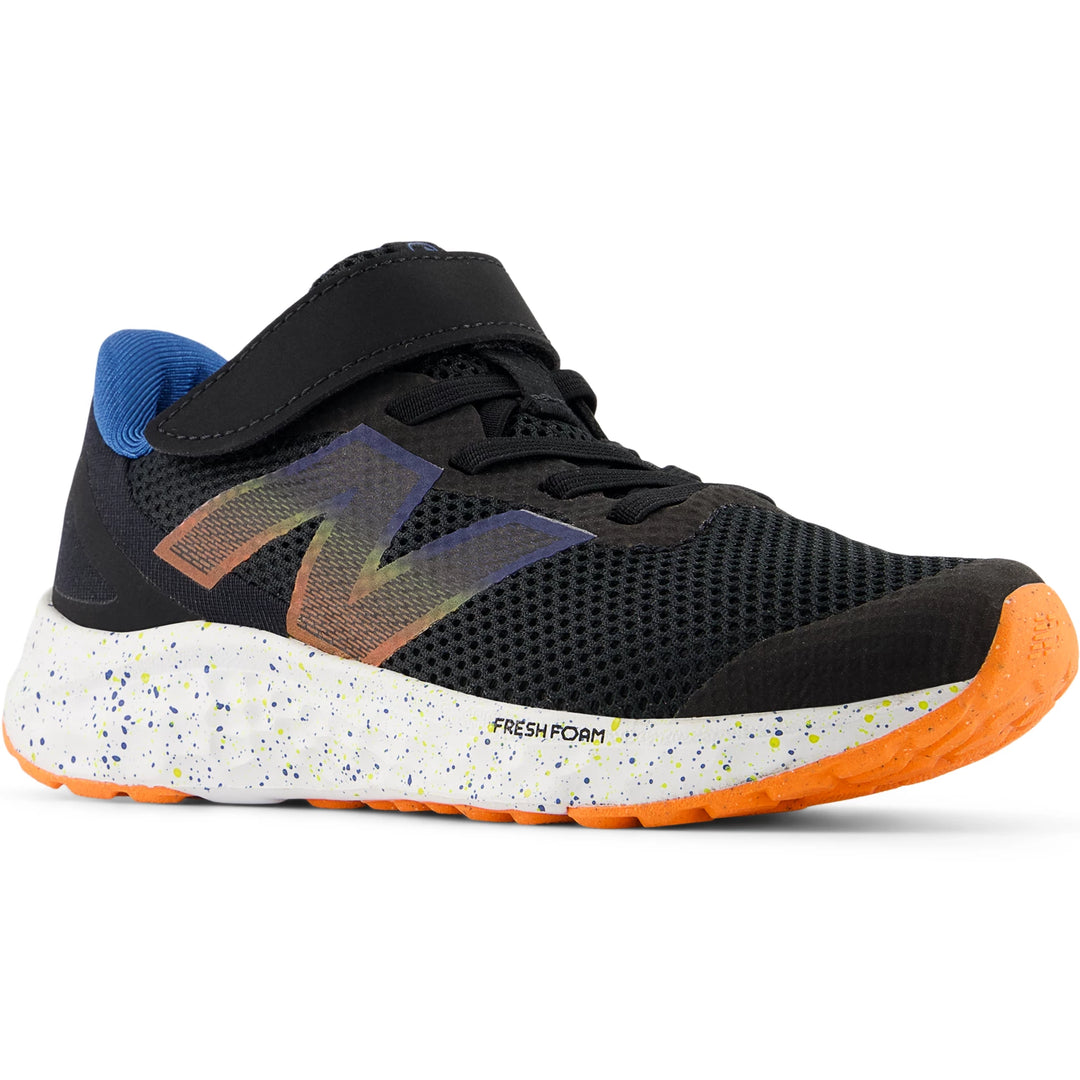 Front angle of New Balance Kids&