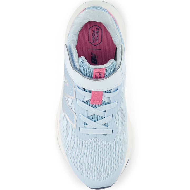Top of New Balance Kids&