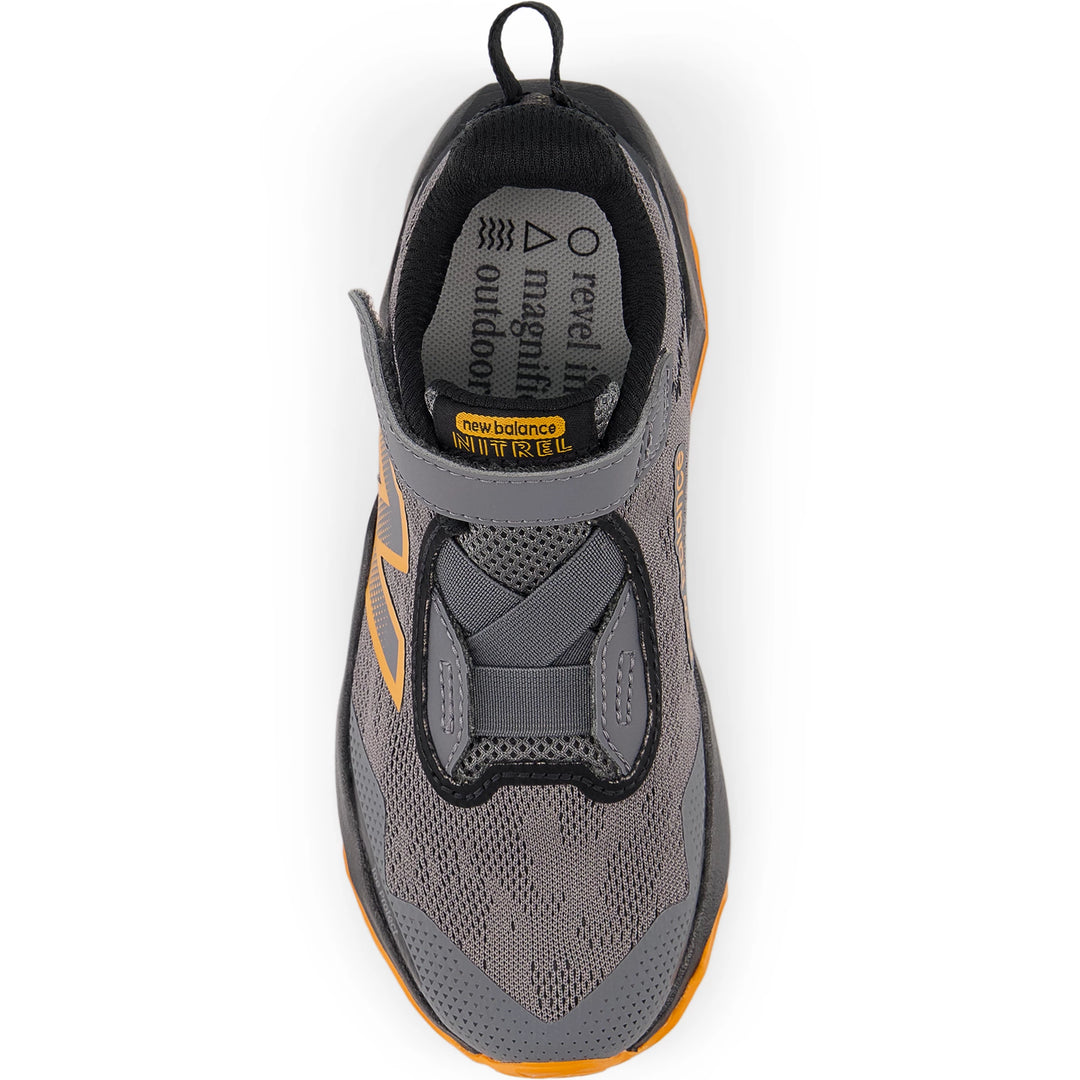 Top of New Balance Kids&