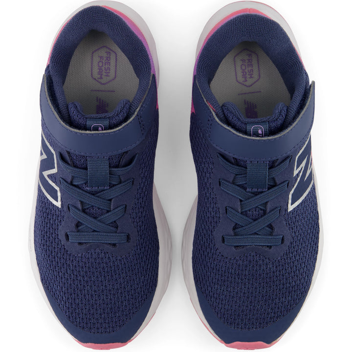 Top of New Balance Kids&