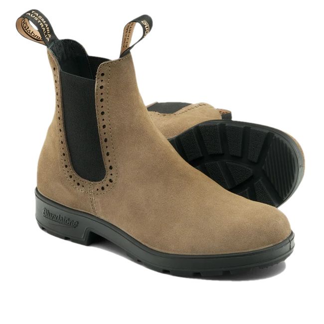 Pair of Blundstone Women&#39;s Originals 2516 Chelsea Boots in Dark Mushroom Suede