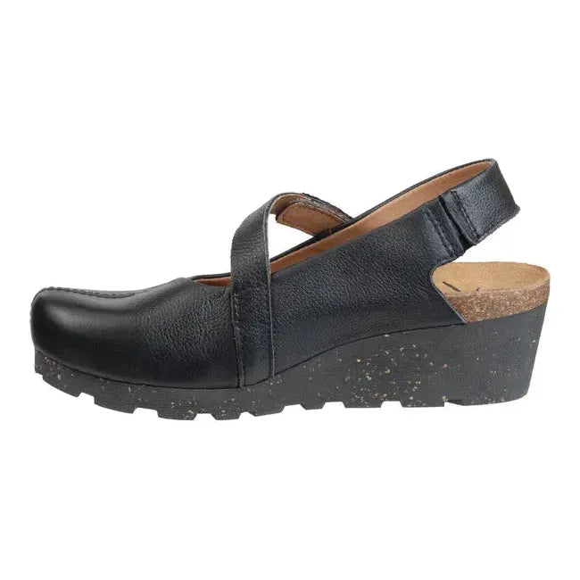 Off The Beaten Track Women's Prog Wedge Clog