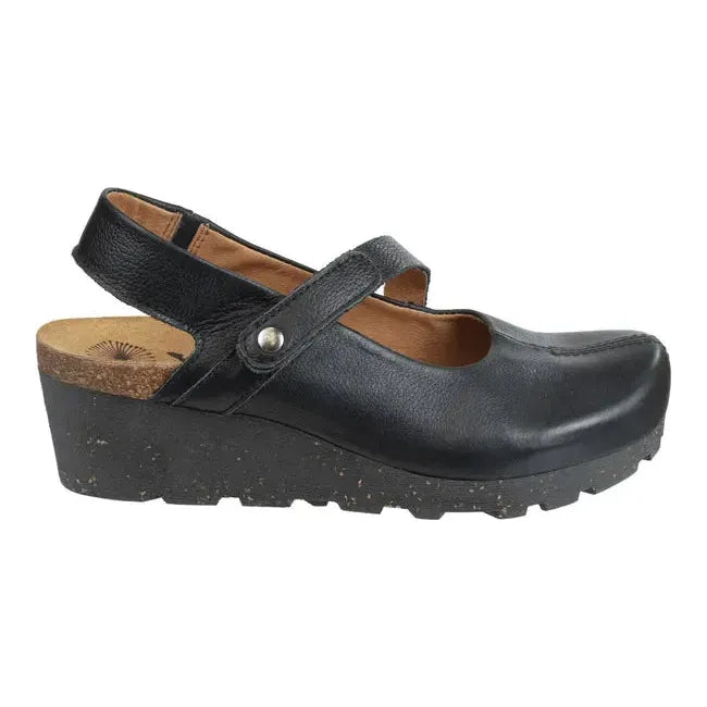 Off The Beaten Track Women's Prog Wedge Clog