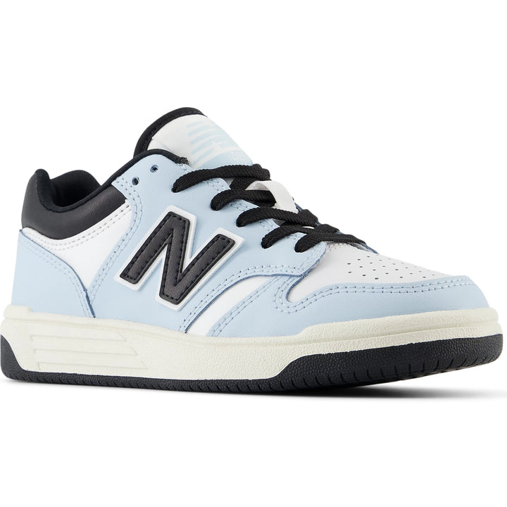 Front angle of New Balance Kids&