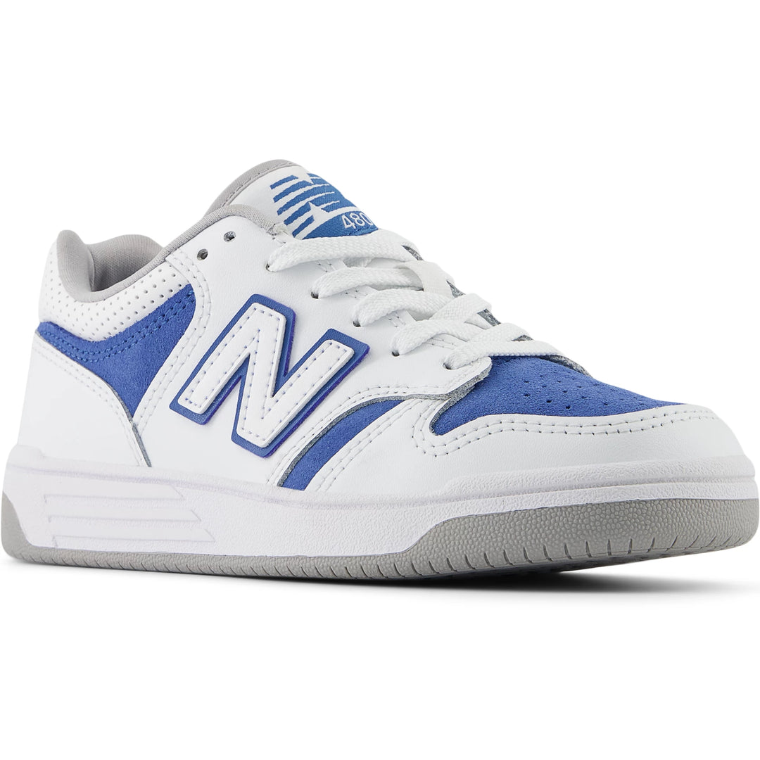 Front angle of New Balance Kids&