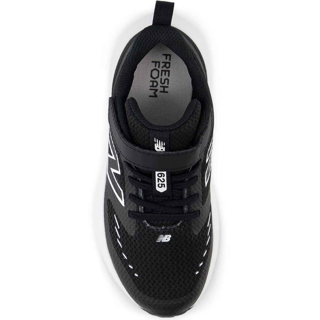 Top of New Balance Kids&