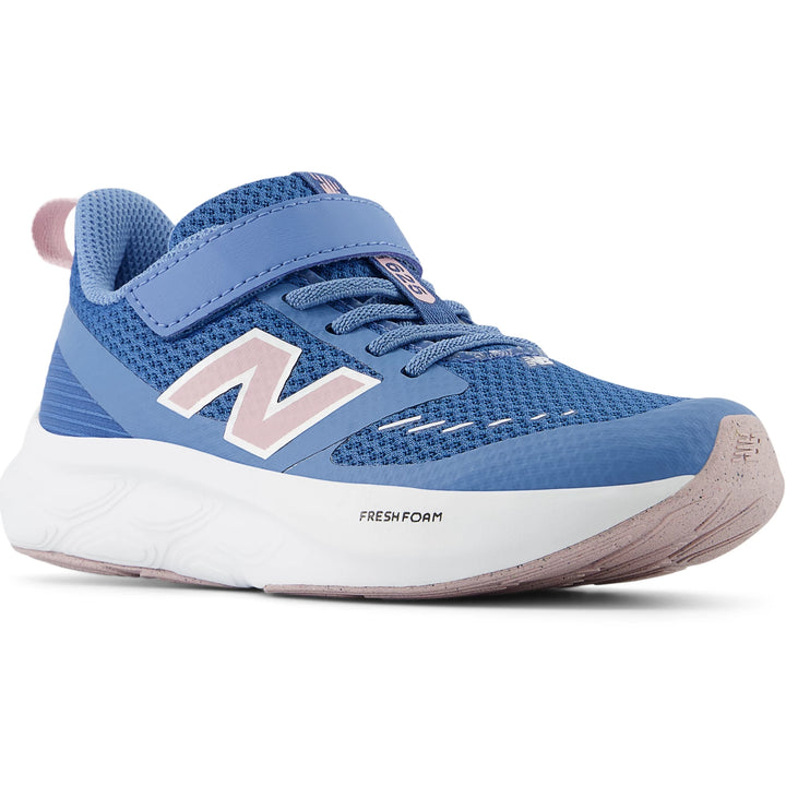 Front angle of New Balance Kids&
