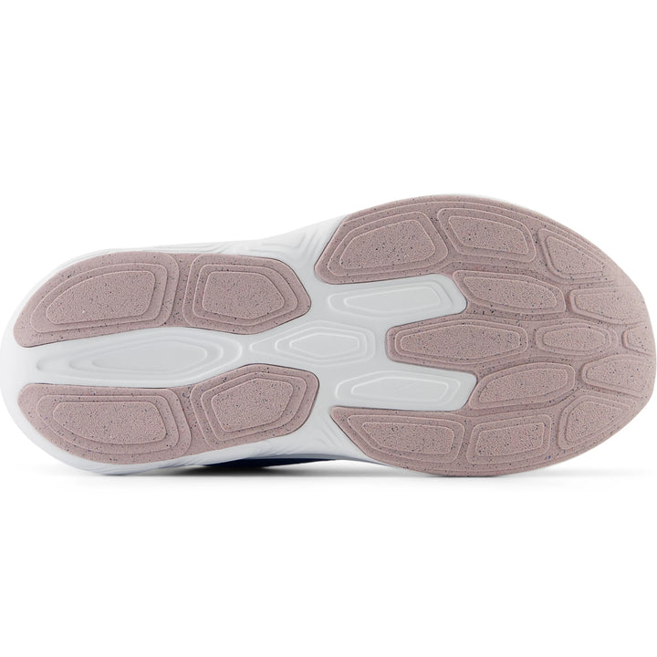 Sole of New Balance Kids&