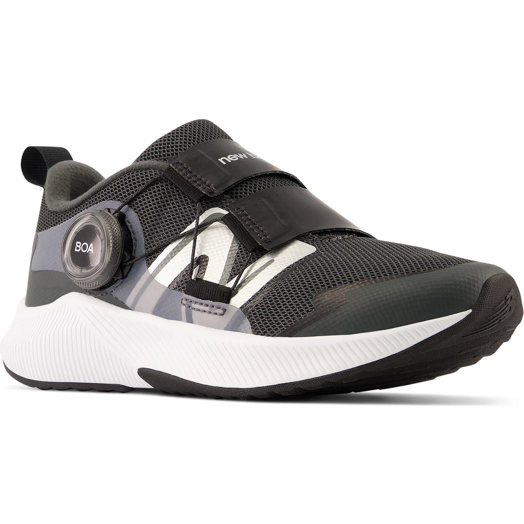 Front angle of New Balance Kids&