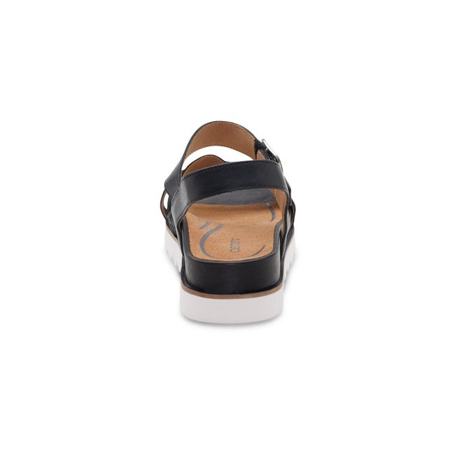 Rear heel view of Aetrex Women&
